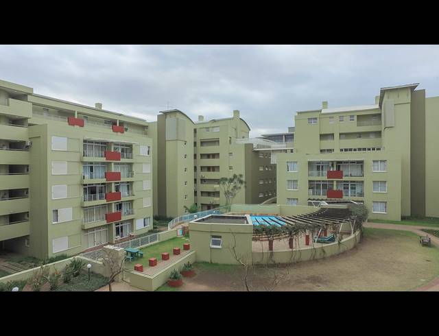 2 BEDROOM APARTMENT FOR SALE IN UMHLANGA RIDGE